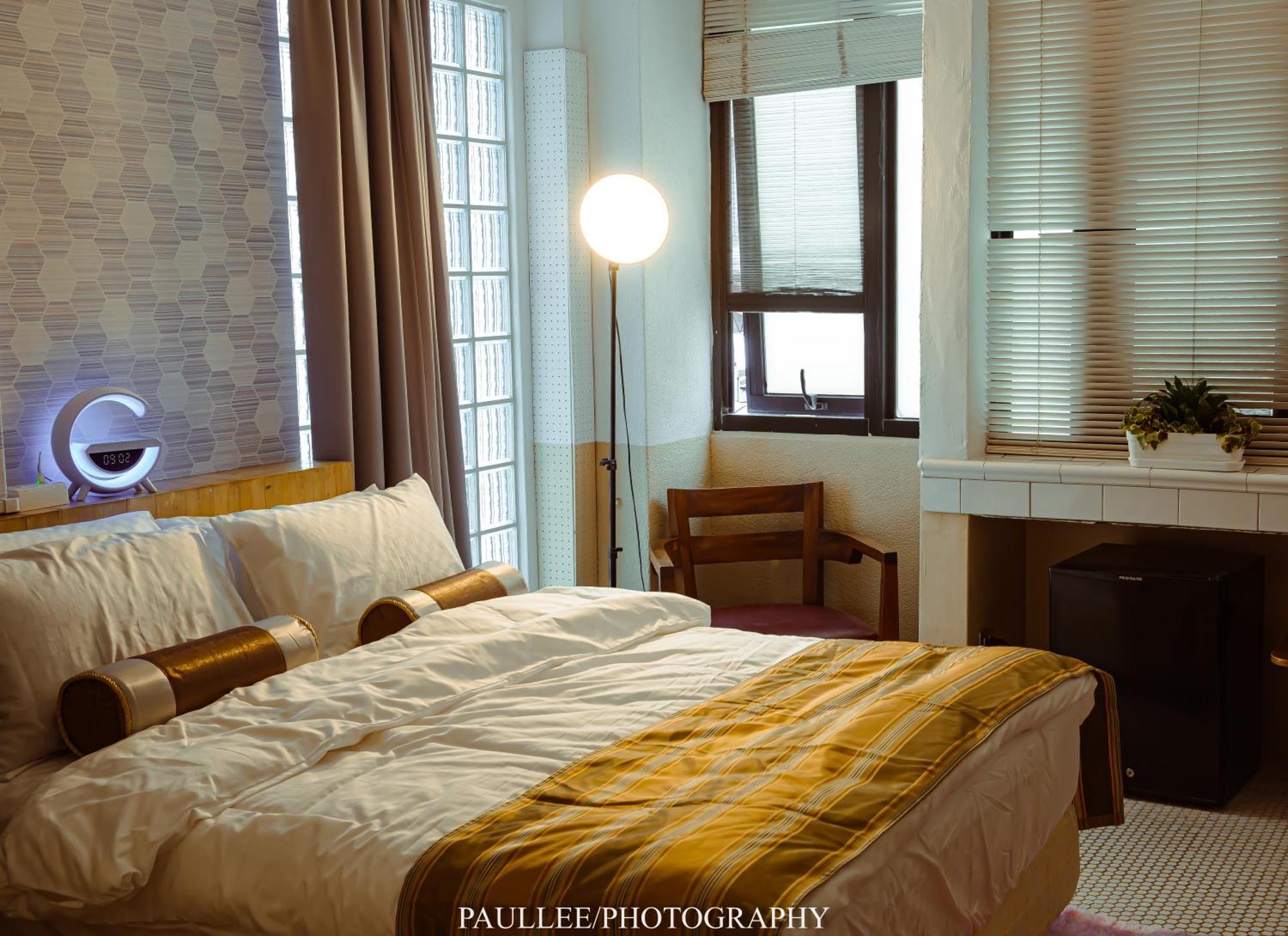 白狗公寓amo B&B市區金三角 東大門夜市 Hualien City Exterior foto