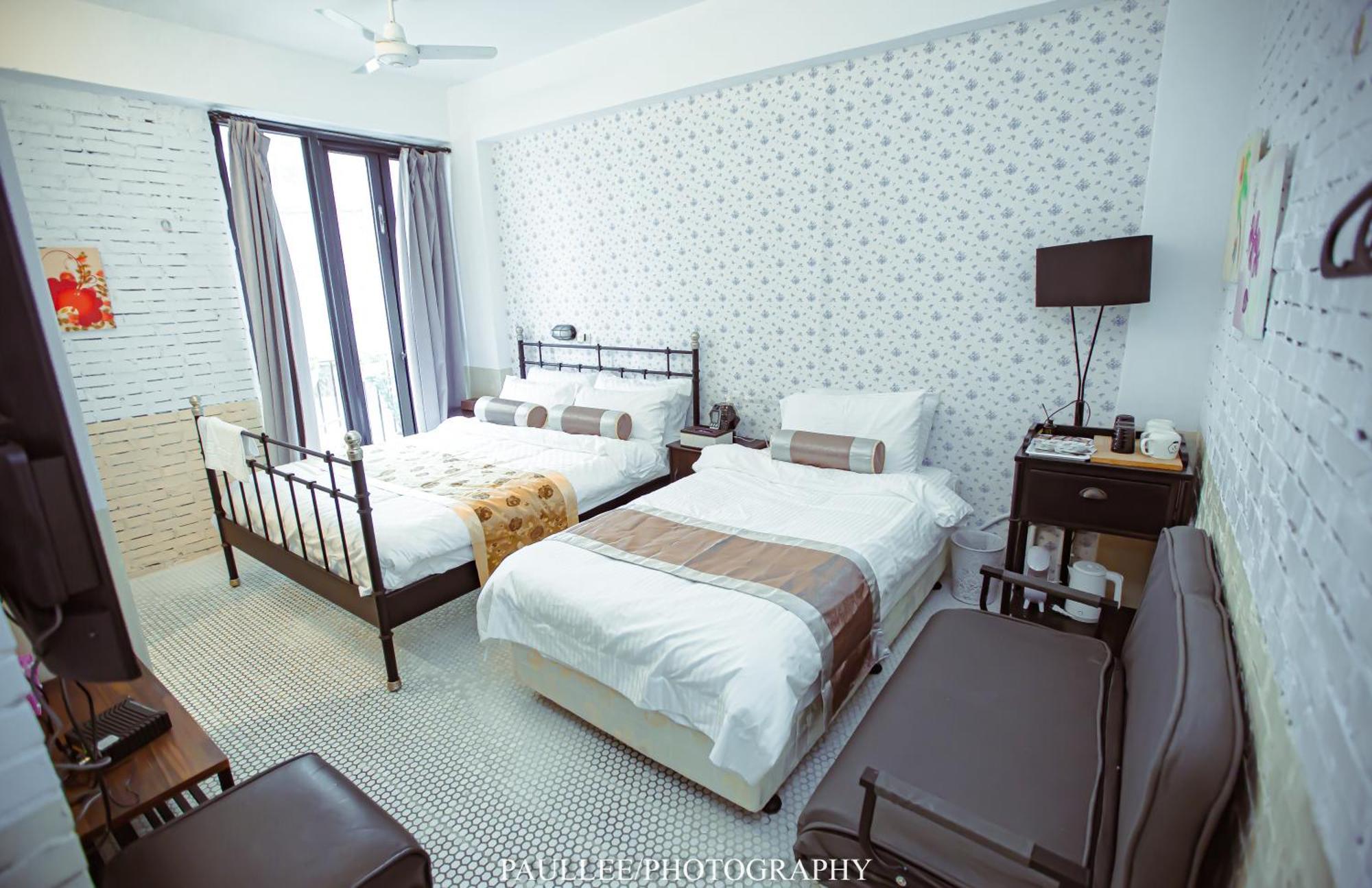 白狗公寓amo B&B市區金三角 東大門夜市 Hualien City Exterior foto