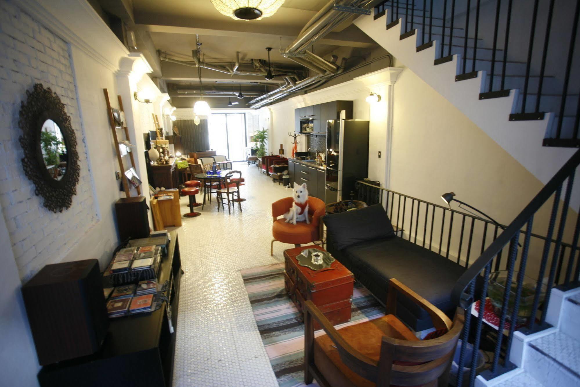 白狗公寓amo B&B市區金三角 東大門夜市 Hualien City Exterior foto